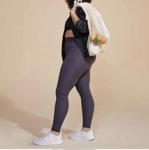 EVERLANE Renew High Waist Performance Leggings purple XL